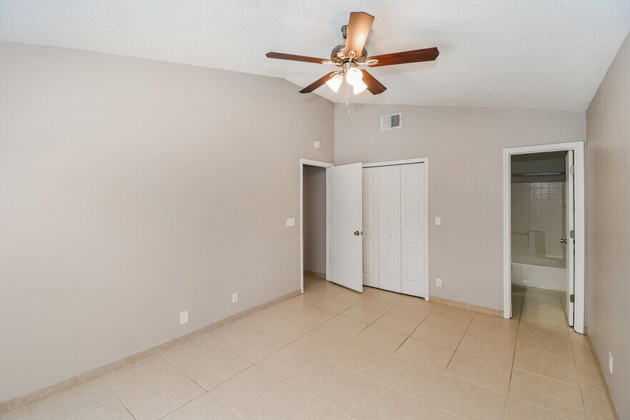 Building Photo - 11494 Kimberly Forest Dr