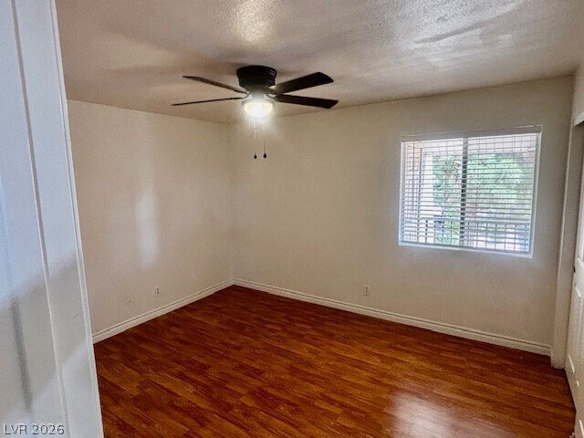 Building Photo - 5044 River Glen Dr