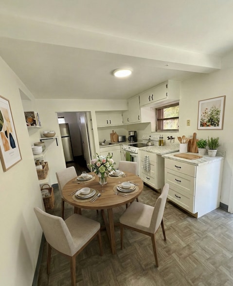 Building Photo - 6860 N Waterway Dr