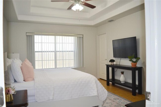 Building Photo - 16 N 45th St