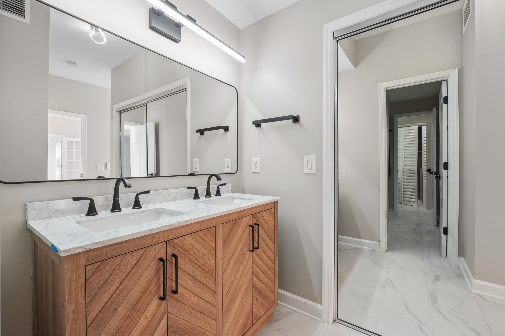 Building Photo - 3475 Oak Valley Rd NE