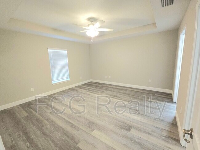 Building Photo - 57 Locust Run Dr