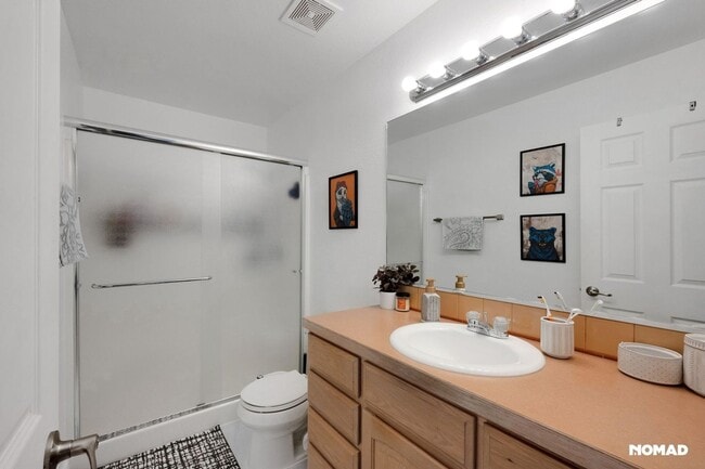 Building Photo - Spacious 4BR Townhome in Greeley
