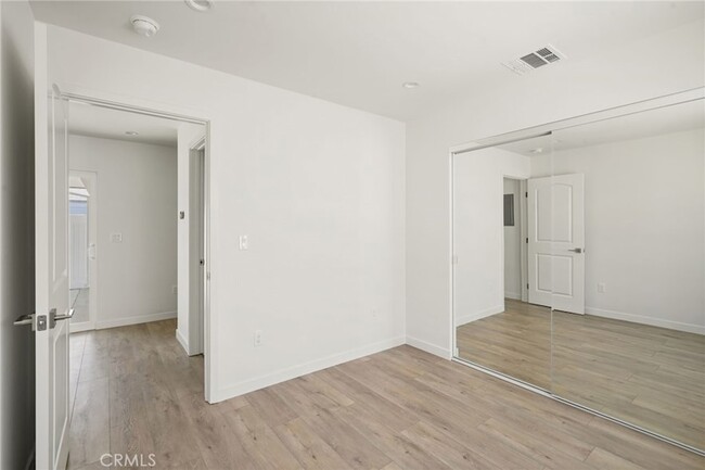 Building Photo - 6930 Enfield Ave