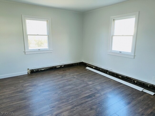 Building Photo - 79 Hawkins Ave