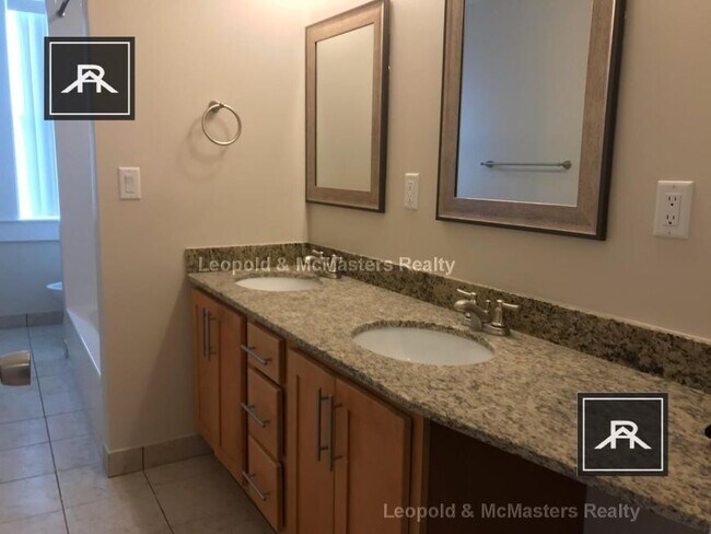 Building Photo - 2 bedroom in Brookline MA 02446