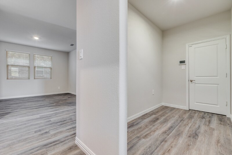 Building Photo - 4005 Turpin Dr