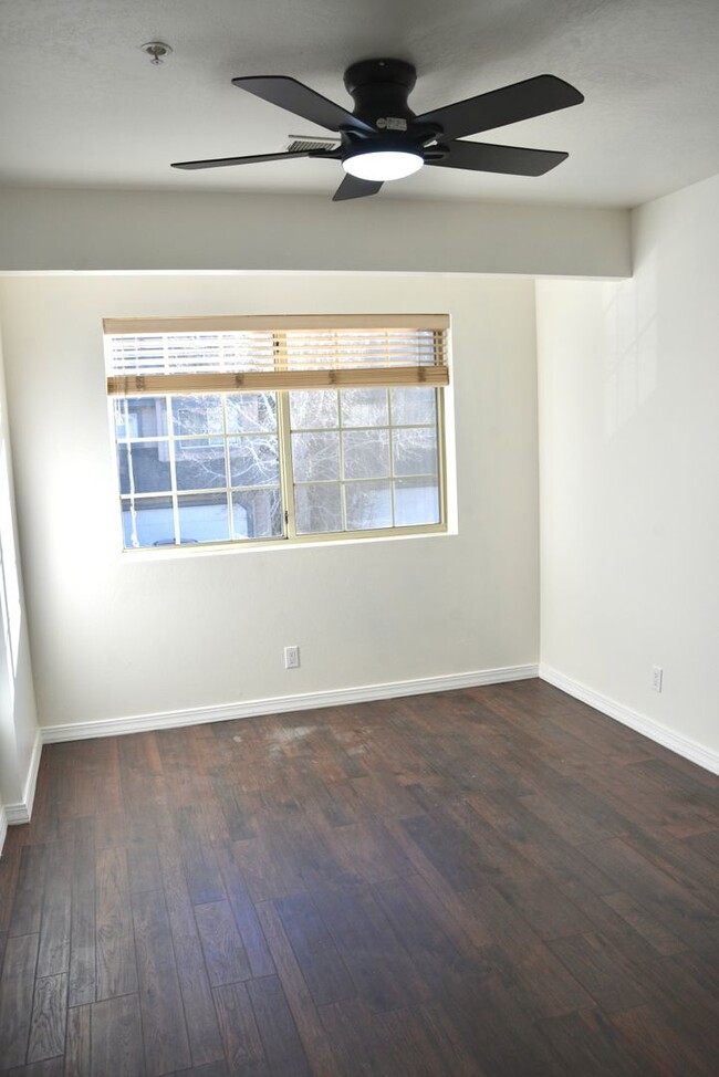 Building Photo - Totally Remodeled. Hurry Won't Last Long!