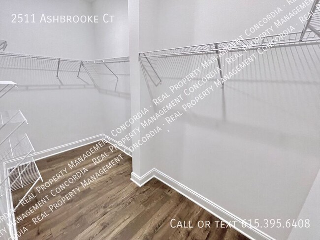 Building Photo - 2511 Ashbrooke Ct