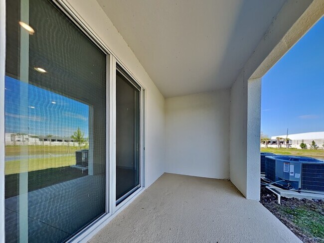 Building Photo - 310 Mangrove Shade Cir