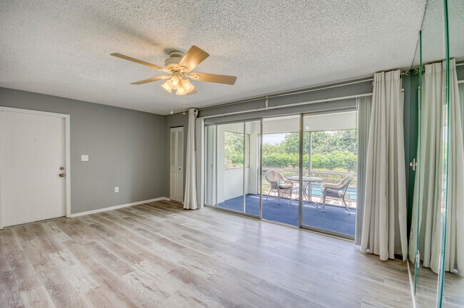 Building Photo - 12120 FL A1AAlt