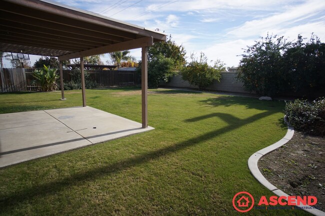 Building Photo - Beautiful Southwest Home!