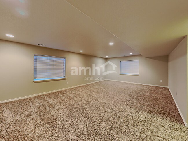 Building Photo - 10413 Declaration Dr