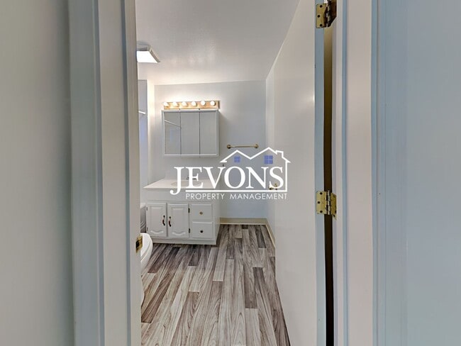 Building Photo - Pet-Friendly 3-Bedroom Home in Naches with Easy Access to Hwy 12