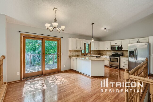 Building Photo - 3745 Wescott Hills Dr