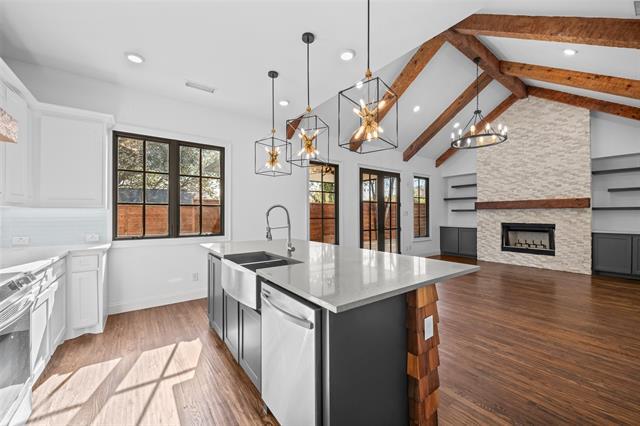 Building Photo - 194 Touchstone Rd