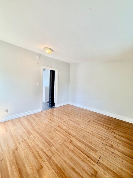 Building Photo - 1514 Arrott St