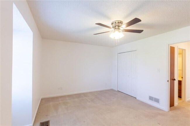 Building Photo - 3730 Old Flowery Branch Rd