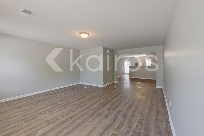 Building Photo - 132 Tybo Dr