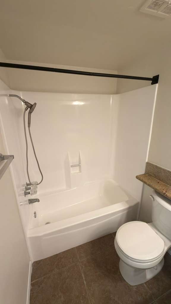 Building Photo - 22 Latitude Ct