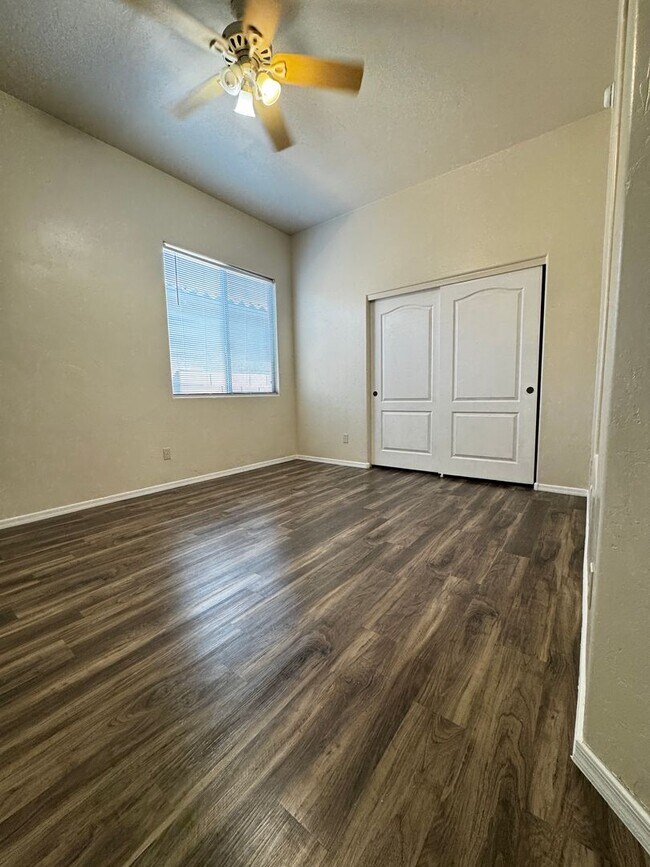 Building Photo - NW (Continental Reserve and Silverbell) 4 ...