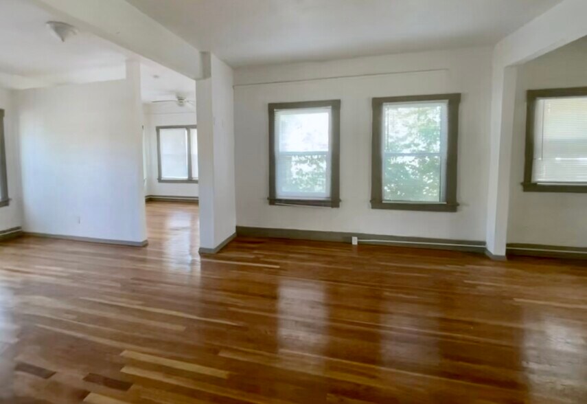 Building Photo - 2705 N Kansas St