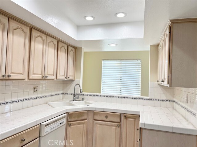 Building Photo - 13946 Sandy Way