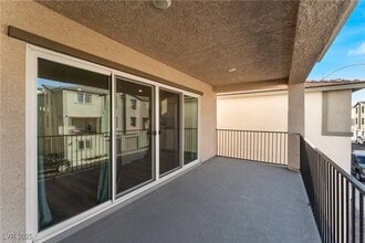 Building Photo - 7002 Crimson Shadow St