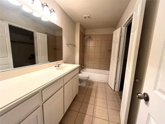 Building Photo - 3259 Wexford Dr