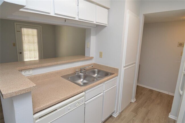 Building Photo - 8723 Fancy Finch Dr