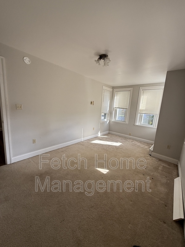 Building Photo - 243 Old Leacock Rd