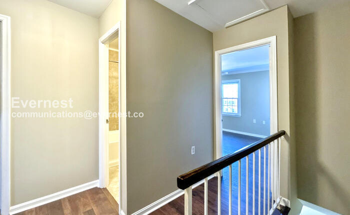 Building Photo - 11373 Cromwell Ct