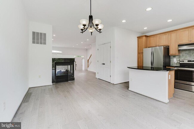 Building Photo - 4577 Derring Ln