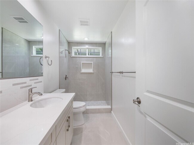Building Photo - 2883 Oahu Ave