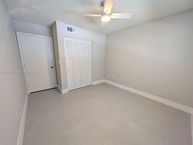 Building Photo - 3680 N 56th Ave