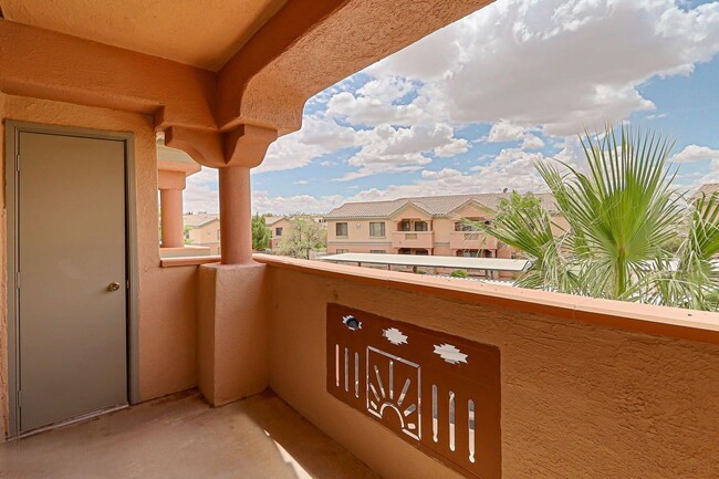 Building Photo - Morningstar Casitas Condo #308