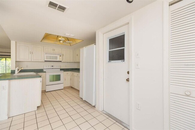 Building Photo - 7707 Rockville Ct