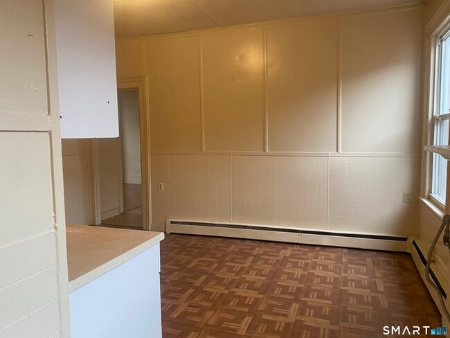 Building Photo - 51 Grand St