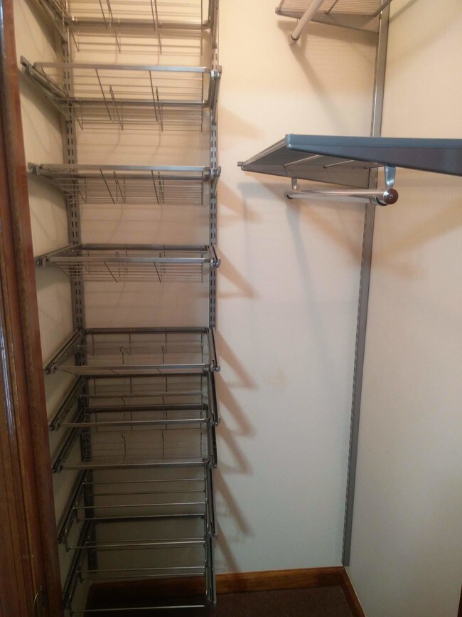 Building Photo - 937 Prospect St