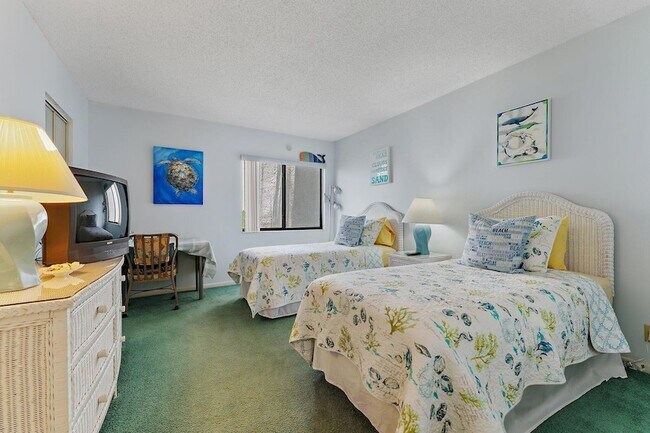 Building Photo - 1605 S US Hwy 1