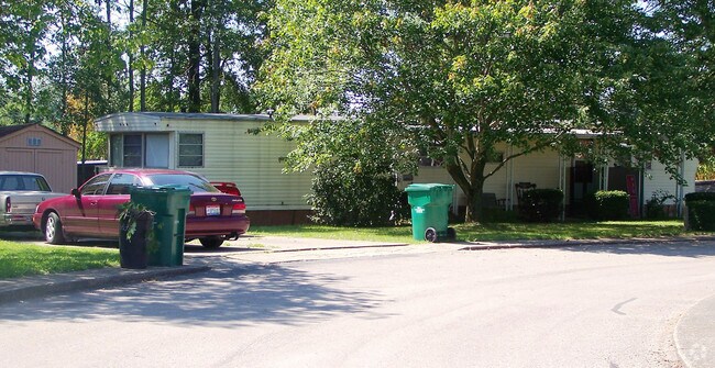 Building Photo - Villa Vista Mobile Park