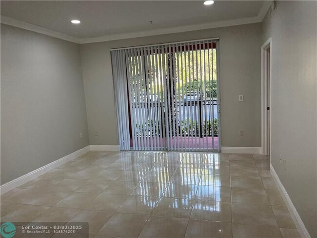 Building Photo - 4602 SW 160th Ave
