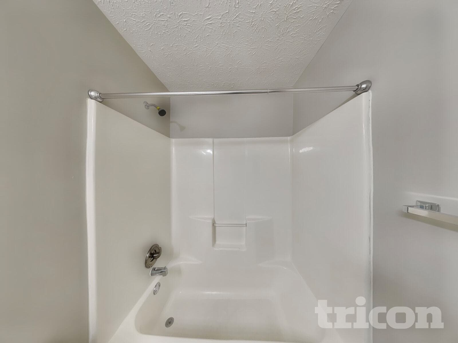 Building Photo - 988 Winding Down Way