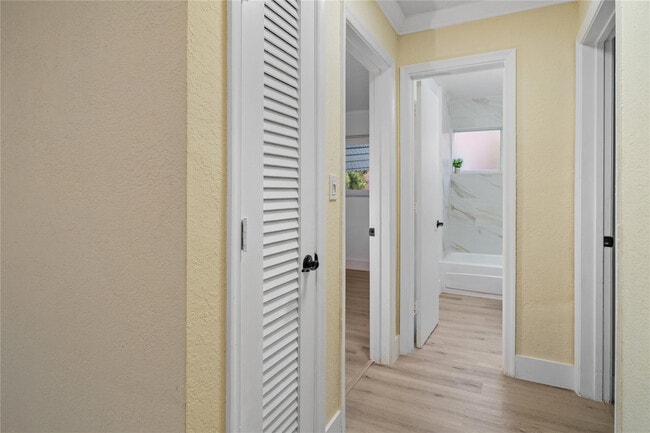 Building Photo - 4514 NW 49th Dr