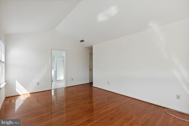 Building Photo - 146 Canterbury Ln