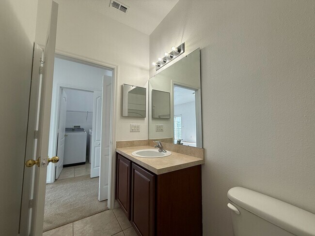Building Photo - 1711 San Jacinto Cir