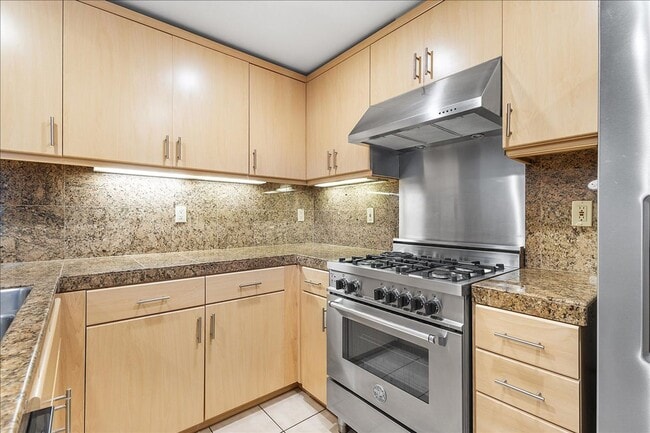 Building Photo - 2939 Glascock St