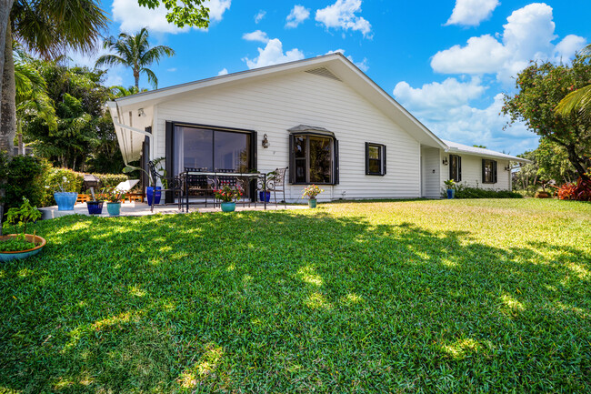 Building Photo - 10762 SE Burgee Ct