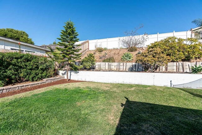 Building Photo - 3443 Lockwood Dr