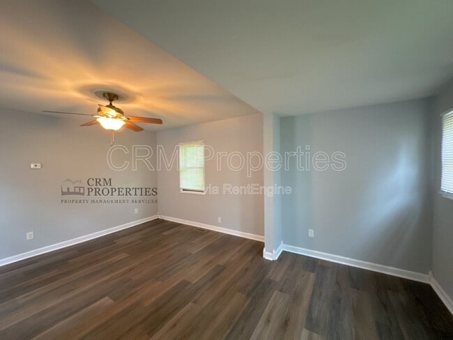 Building Photo - 1230 S Jay St